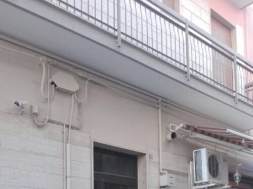 Mola di Bari, ragazza segregata in casa in condizioni di degrado