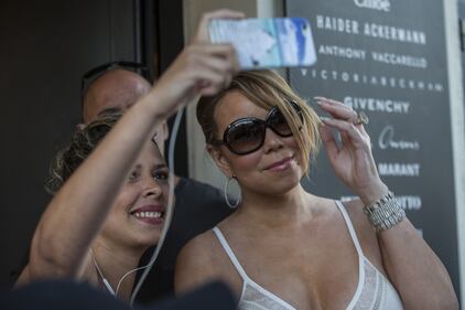 Mariah Carey, tutte le foto a Saint Tropez 4