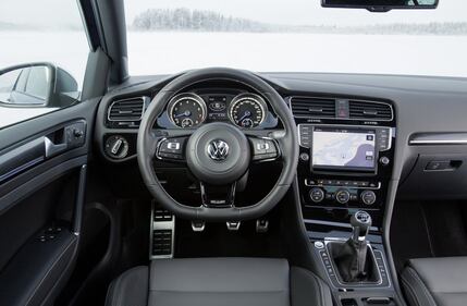 Volkswagen Golf R: elogio della rabbia 1