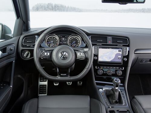 Volkswagen Golf R: elogio della rabbia