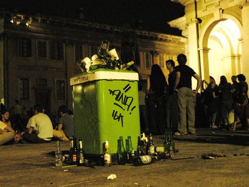 La movida è senza regole? D'Alfonso se ne lava le mani