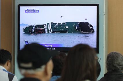 Una nave affonda in Sud Corea 8