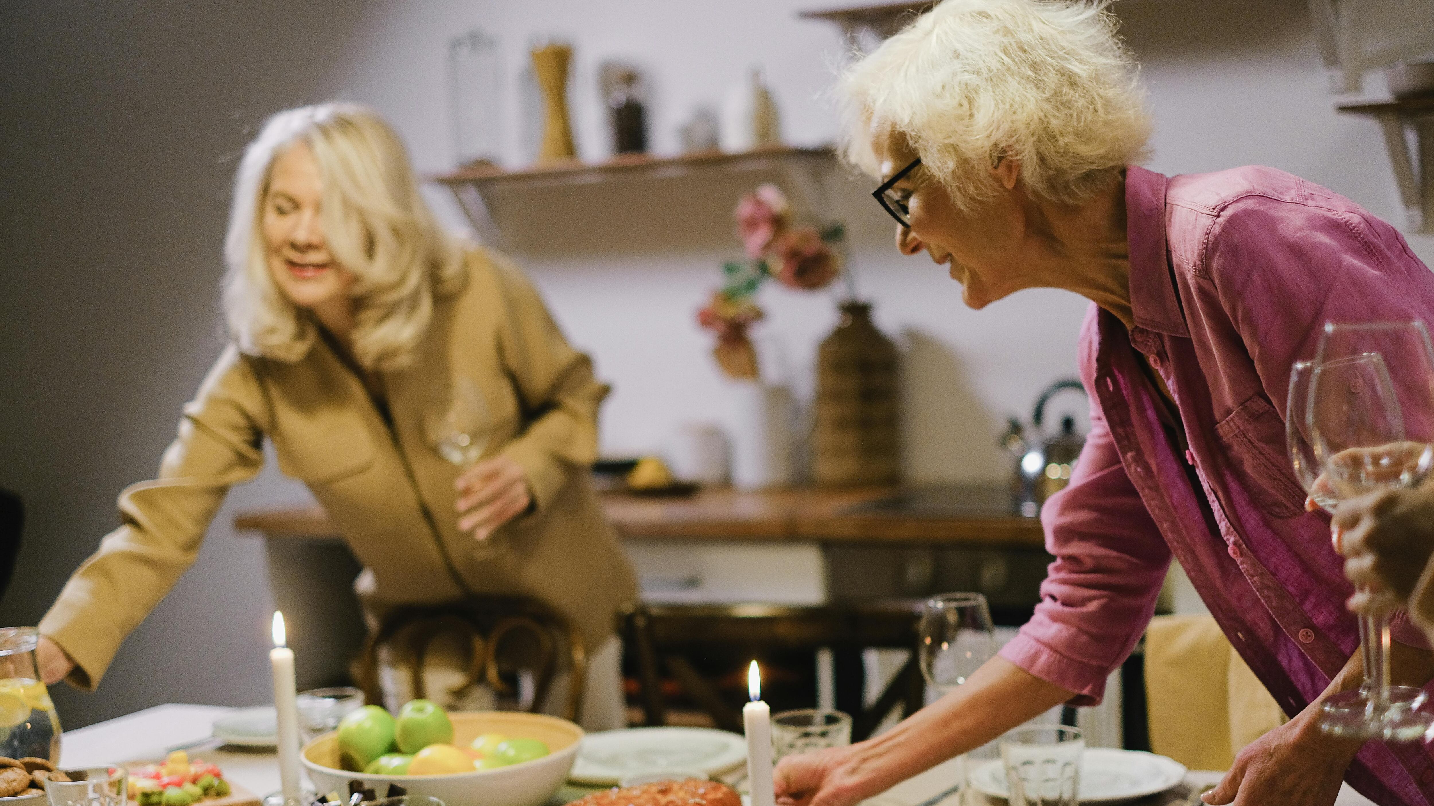 La dieta per over 60 durante il periodo natalizio: i consigli (sotto l'albero) della nutrizionista