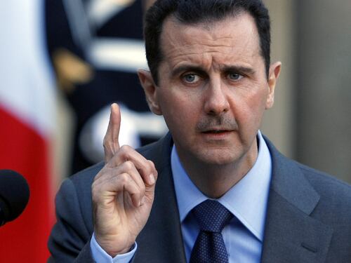 La mossa di Assad per salvarsi: "Aiutiamo gli Usa contro l'Isis"