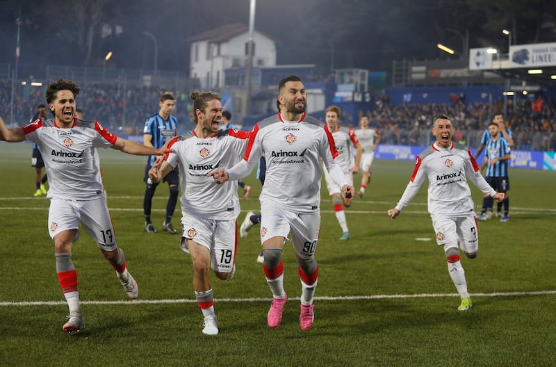 La Cremonese d'acciaio sfida i tycoon stranieri