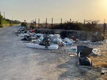 L'inferno di discariche abusive che feriscono la Sicilia  26