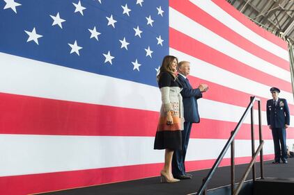 Melania Trump, First Lady da un anno: tutti i look 6