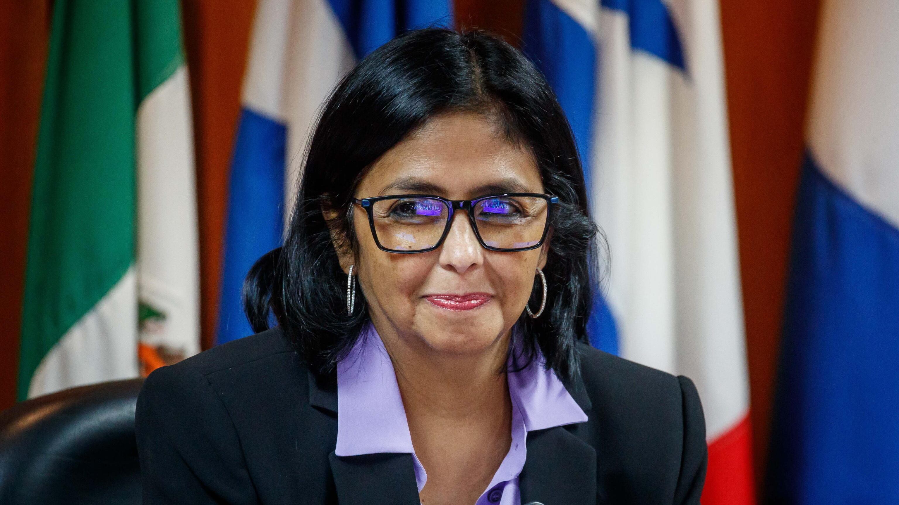 Venezuela nel caos: chi è Delcy Rodríguez, nominata presidente ad interim