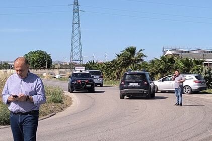 Sedicenne alla guida fugge da posto di blocco, muore un 17enne: guarda le foto  2