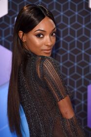 Jourdan Dunn sexy e nuda agli MTV Europe Music Awards 2016 1