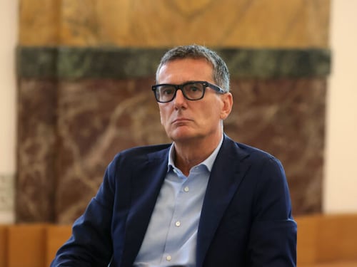 Essilux in crescita. Bene gli occhiali IA