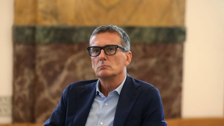 Delfin schiera le sue azioni per Mps. Le adesioni all'Ops sono già al 13,4%