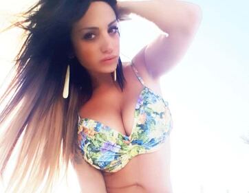 Marika Fruscio hot, il bikini esplosivo 1