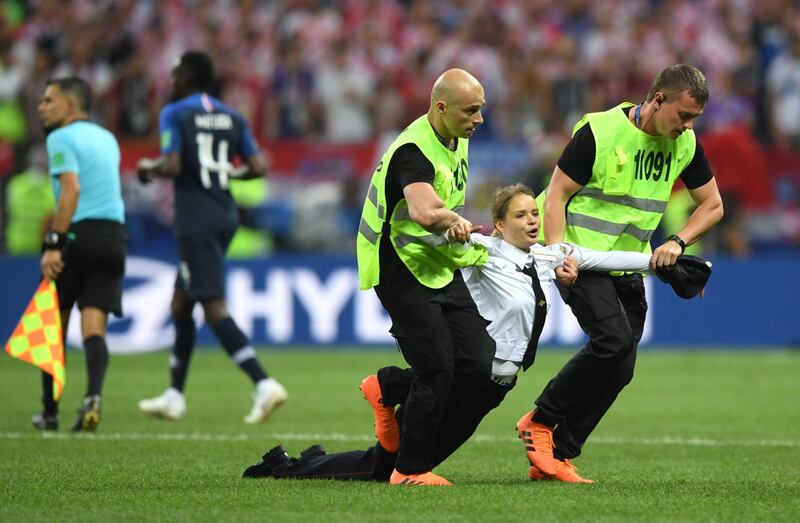 Invasione di campo durante la finale dei Mondiali 12