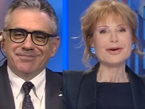 Otto e mezzo, Lilli Gruber tossisce introducendo il virologo: cala il gelo in studio