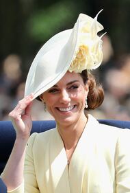 Royal Family, i Cambridge al Trooping the Colour: foto 4