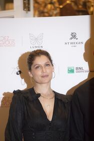 Laetitia Casta e  Louis Garrel per il film "L'uomo fedele"  7