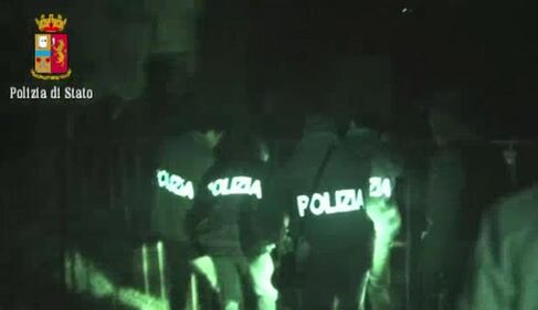 Il blitz per arrestare il "foreign fighter" 2