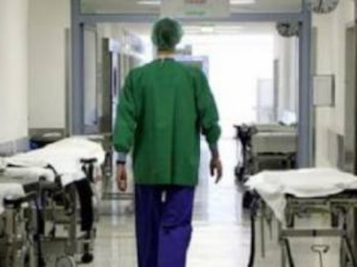 Condannato il medico che ferì all'occhio una bimba mentre la medicava