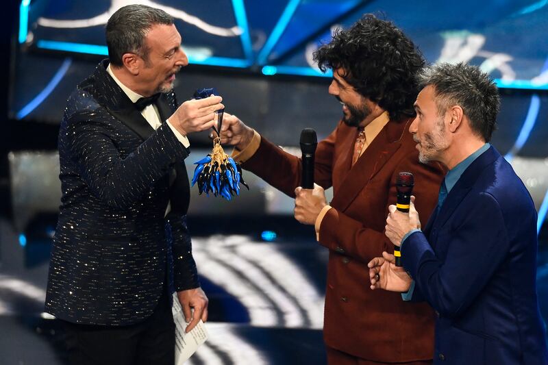 Sanremo 2024: ecco il look della seconda serata del Festival di Renga e Nek 3