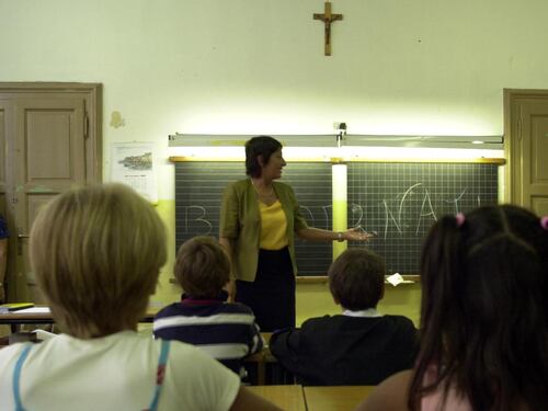 Scuola, la proposta del Pdl: "Resti aperta anche d'estate"