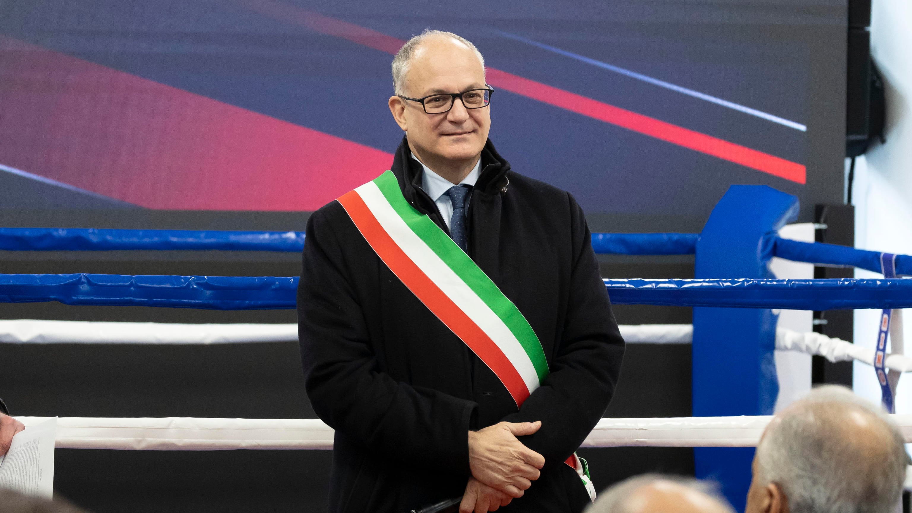 Figuraccia Capitale tra sospetti e complotti