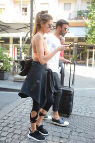 Cristina Buccino sexy fuori dalla palestra 6