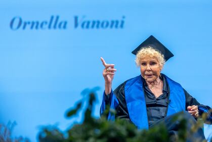 L'omaggio della laurea Honoris Causa a Ornella Vanoni 13
