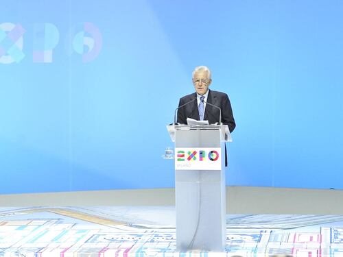 Monti mette il loden pure alla lasagna