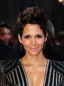 Halle Berry, 50 anni hot: le foto 20