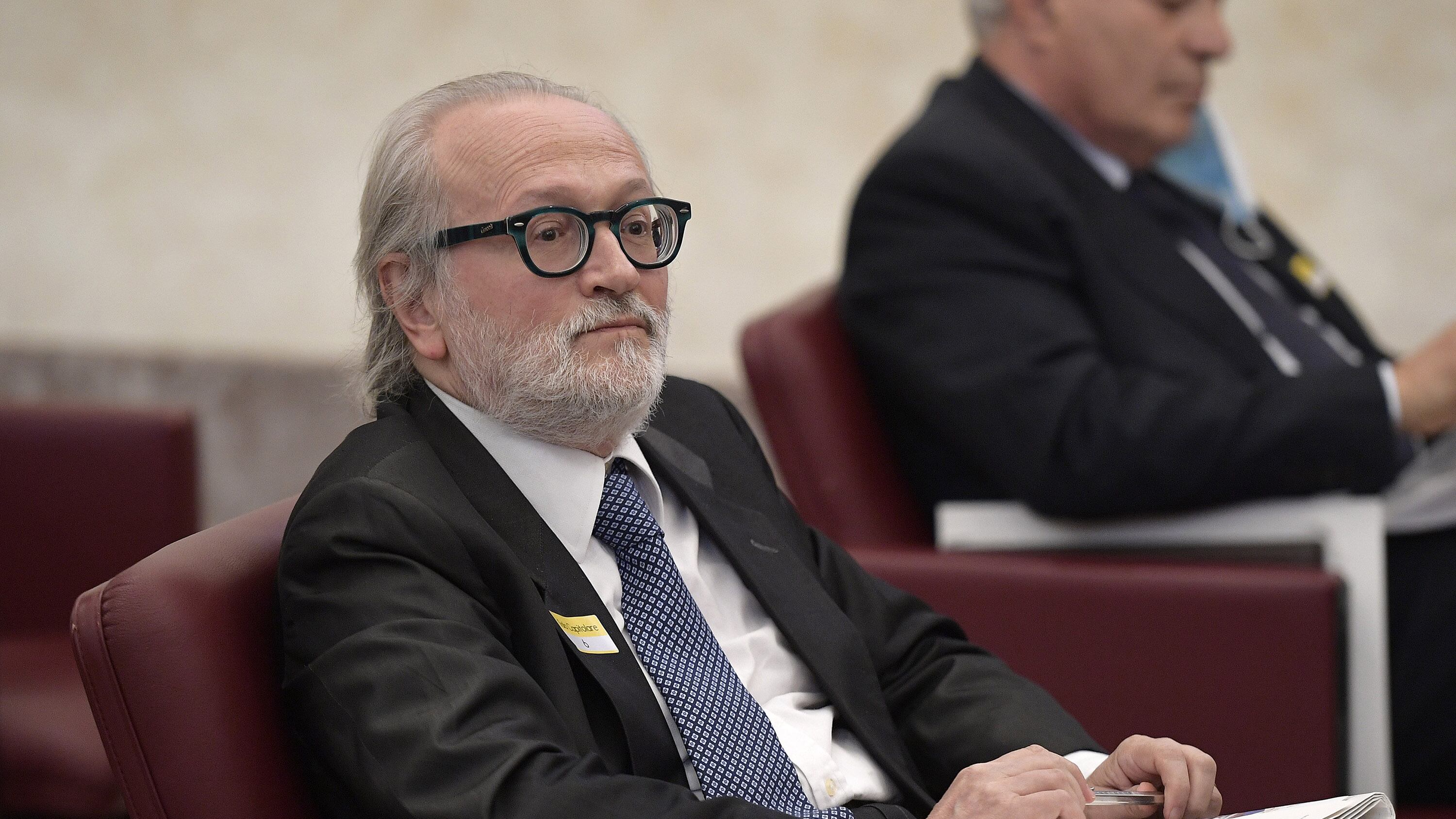 "La rottura è soltanto una questione di potere. Su Beppe pesano le vicende personali del figlio"