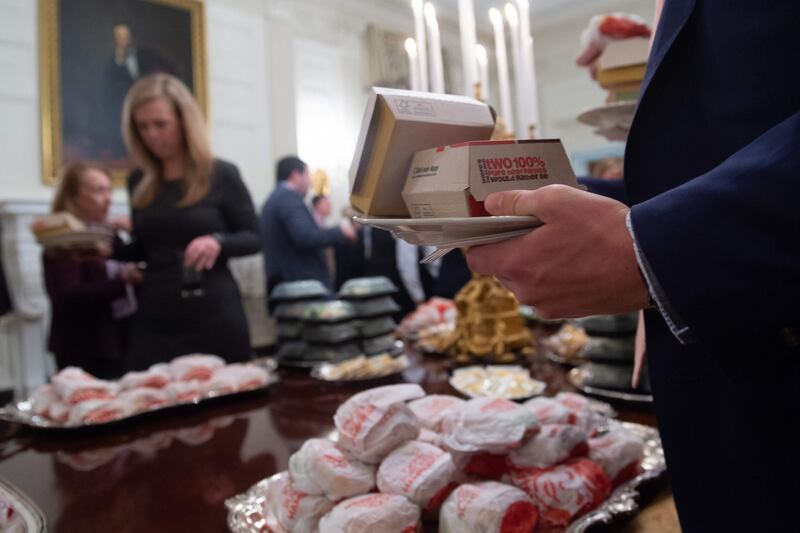Donald Trump e la cena fast food 4