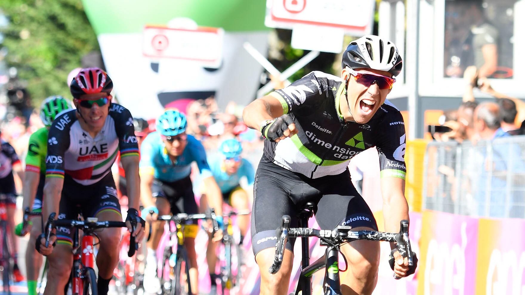 Giro sempre più straniero. Eguagliato il digiuno record