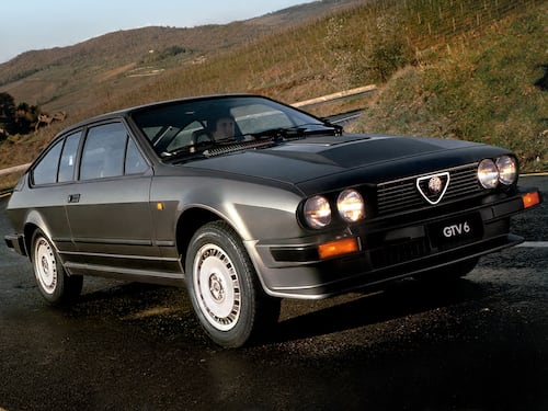 Alfa Romeo GTV6, una coupé per domarle tutte