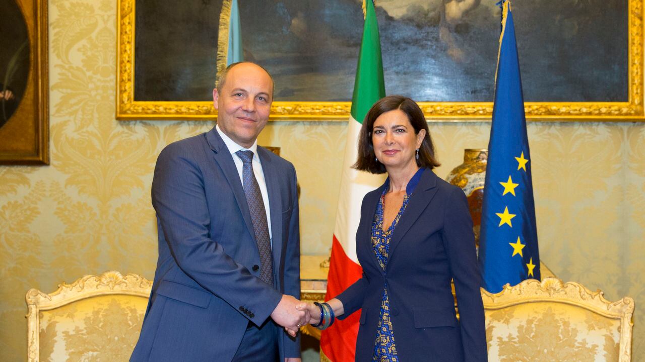 Le accuse a Boldrini e Grasso: "Si scagliano contro Traini, ma sostengono i nazisti ucraini"