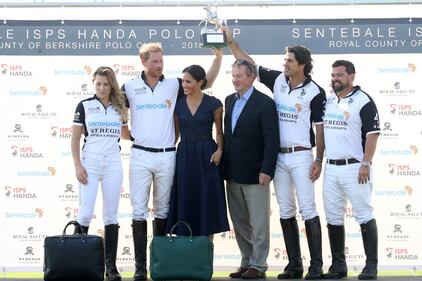 Meghan Markle e il Principe Harry alla partita di polo: foto 9