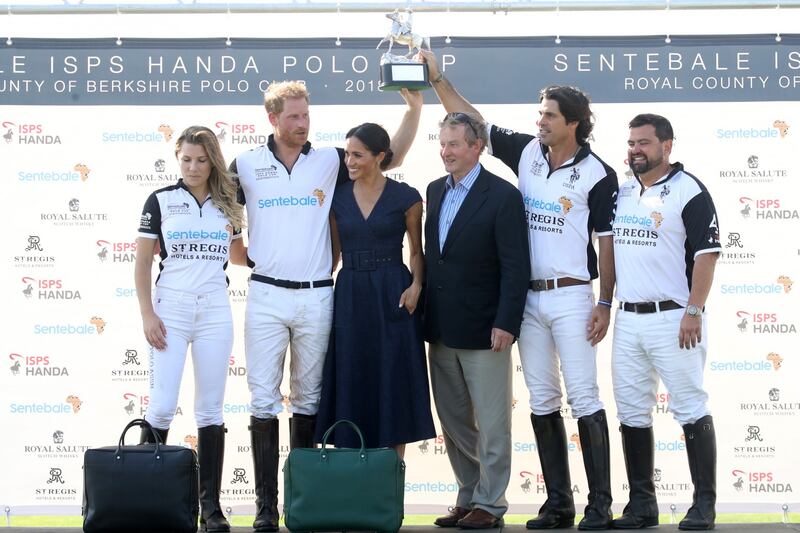 Meghan Markle e il Principe Harry alla partita di polo: foto 9