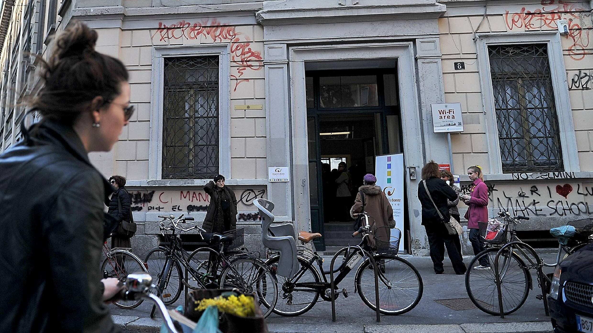 Casa delle donne, lite sul basket