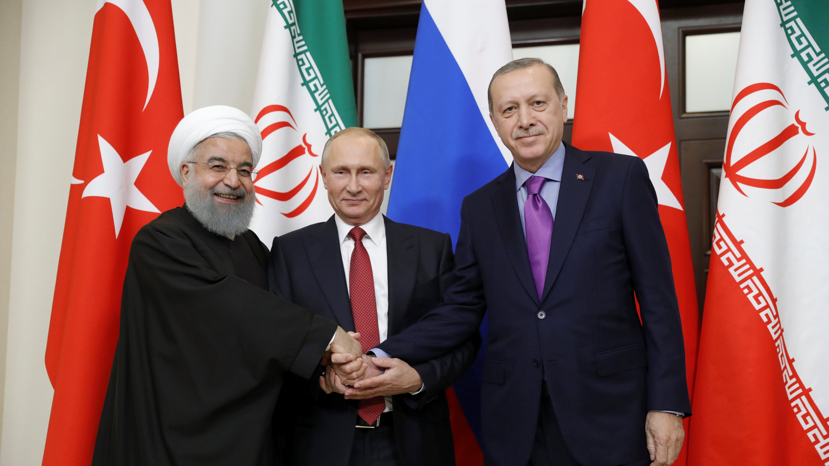 Siria, Putin vuole stravincere. E prepara un piano di pace