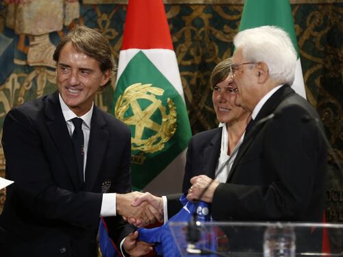 Mattarella: "Spero che il mio successore possa festeggiare il Mondiale"