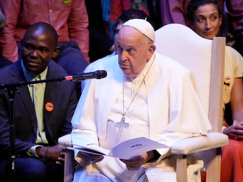 Papa Francesco: "È brutto quando la donna vuole fare l'uomo"