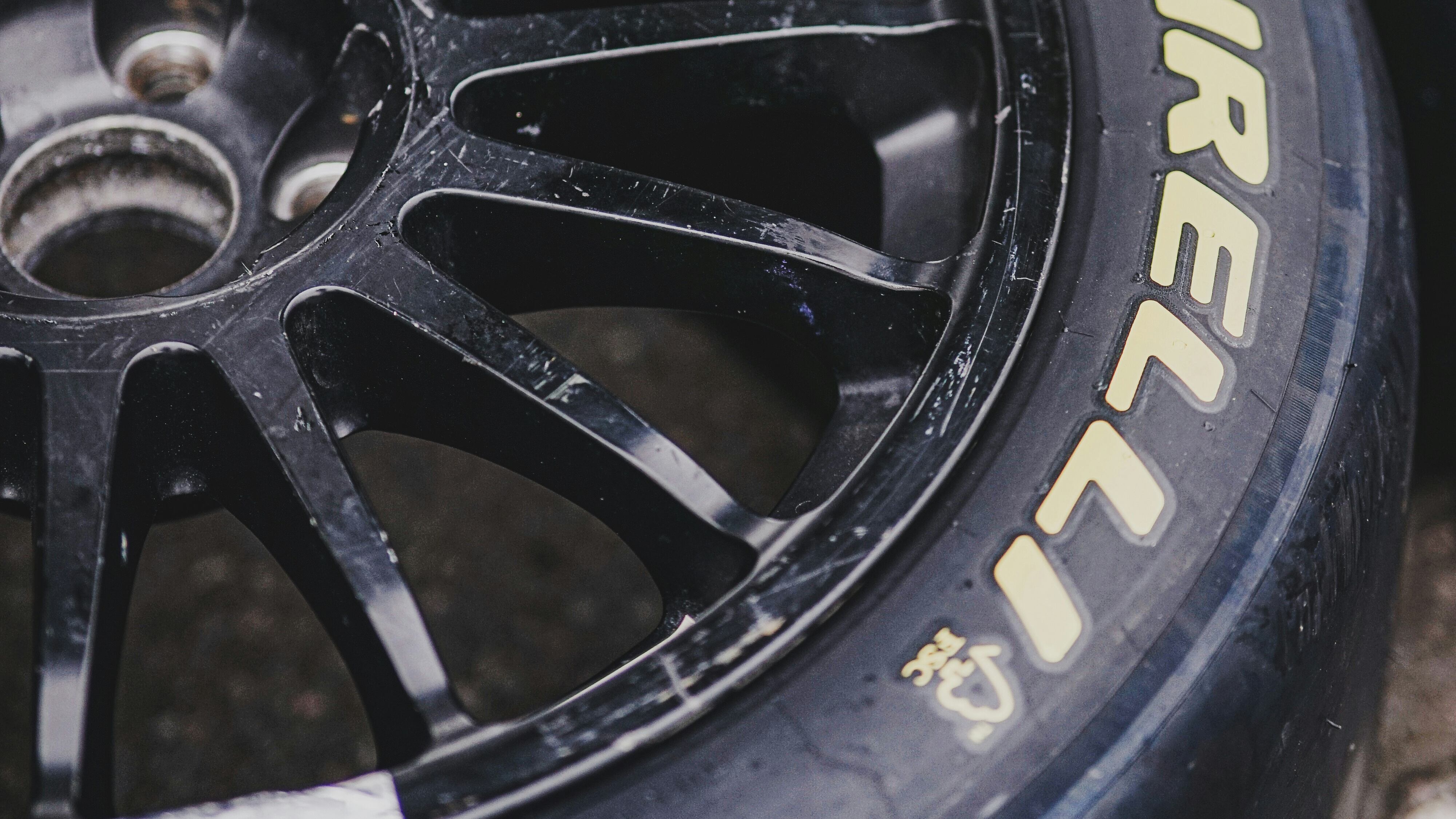 Pirelli denuncia le bugie di Grizzly