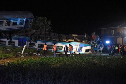 Treno contro un Tir nel Torinese