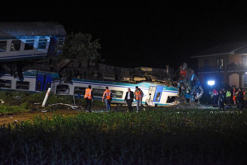 Treno contro un Tir nel Torinese