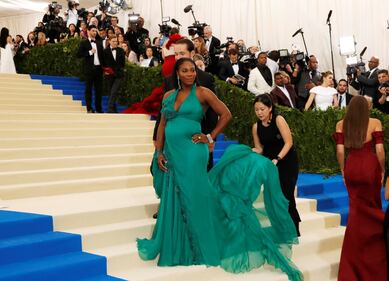 Met Gala 2017, i look più sexy 30