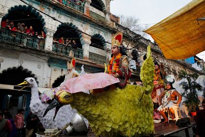 Colori, serpenti e cannabis, la due giorni del festival di Shiva in India 4
