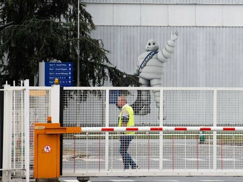 Michelin chiude due stabilimenti in Francia: oltre 1.200 dipendenti a rischio