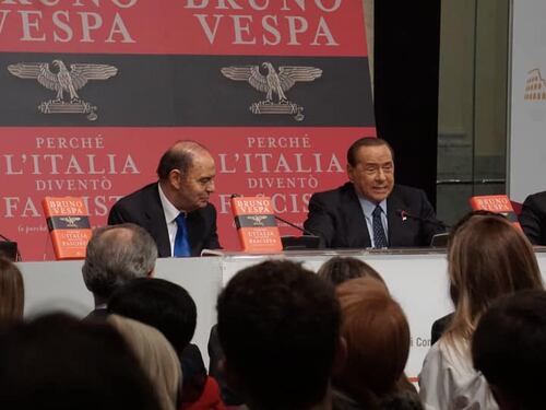 Berlusconi: "Spero ci siano nuove elezioni entro sei mesi"