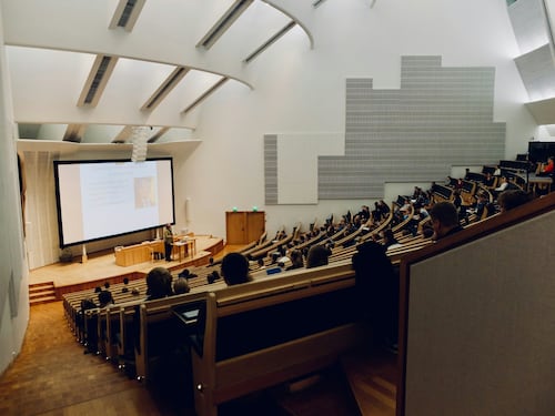 Università: convegno Aie, per 70% docenti gli studenti meno preparati per disabitudine a studio manuali