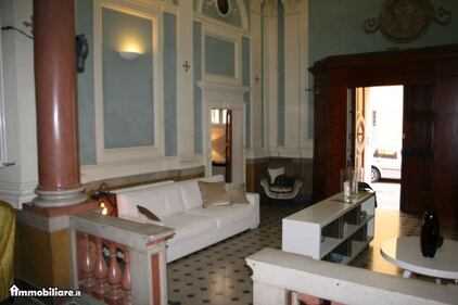 Chiese sconsacrate e case con bunker: le stranezze immobiliari 11